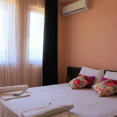 делфин - Delfin *